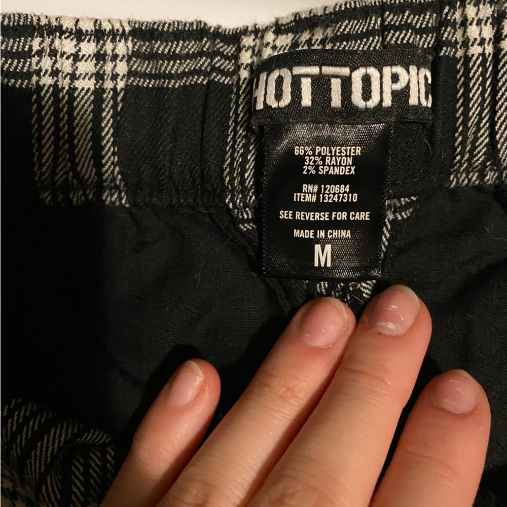 Hot topic Black and White Plaid Pants Size M 🖤
